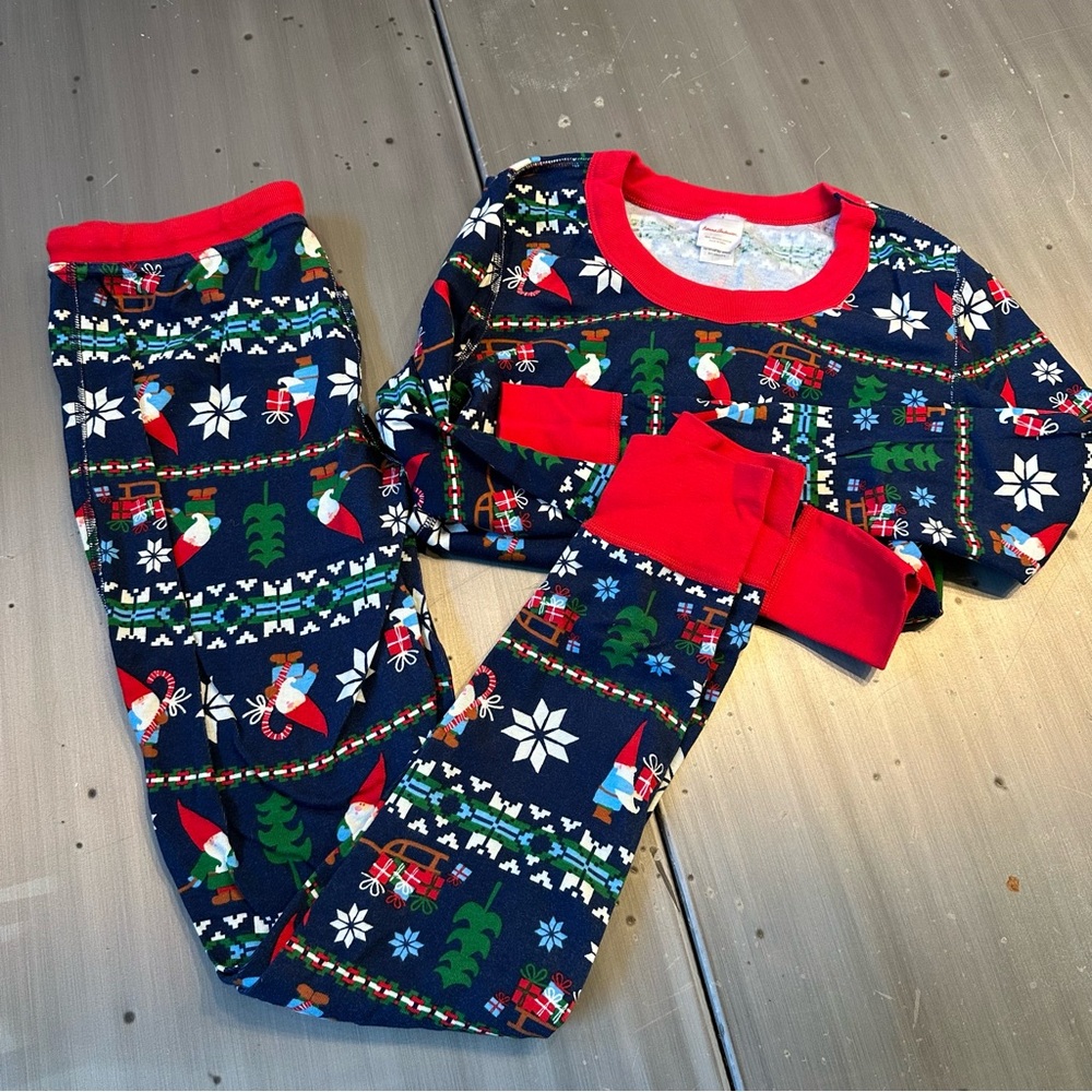 Hanna Andersson Women’s Gnome Sweet Gnome Pajama Set size Small